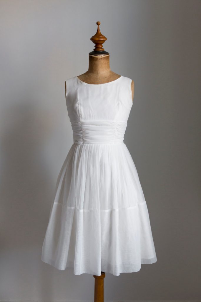 A Vintage 1950's White Chiffon Party Dress – Classics.Life