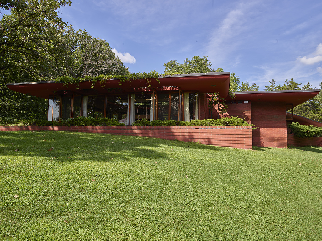 A Look at Frank LLyod Wright's Usonian Rosenbaum House – Classics.Life