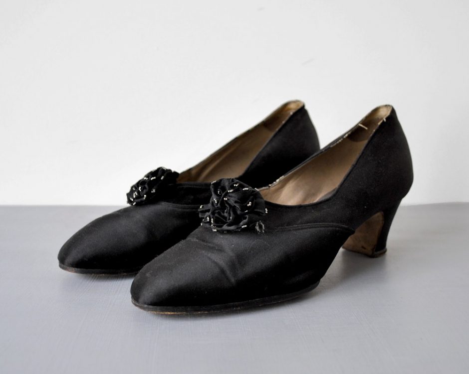 Antique Flapper Art Deco 1920's Heels Shoes